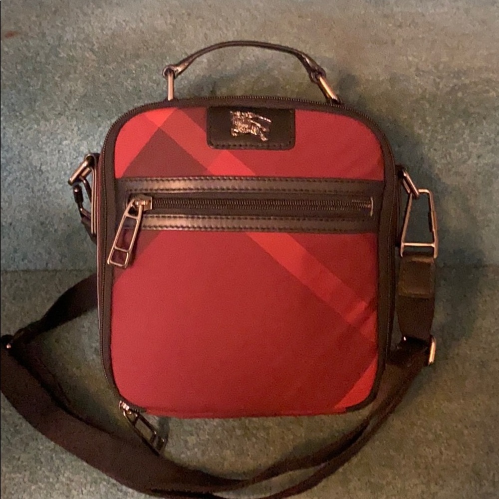 Rare, Burberry, Crossbody Bag/Lunch Tote - Picture 1 of 13